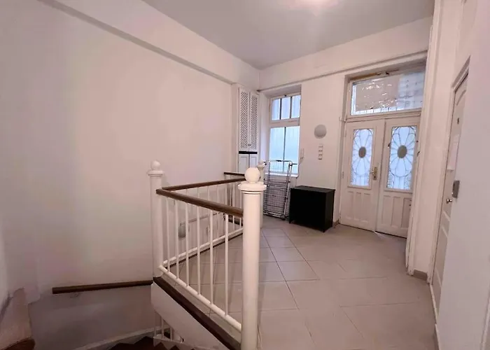 12# Sunflower Cozy Apartment